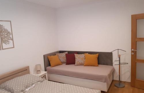 Banska Bystrica Apartment | Slnečný 2 izbový byt 10 min. od centra mesta