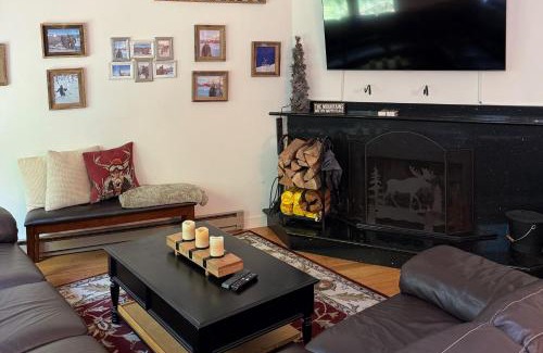 Stratton Mountain House | Slopeside A2