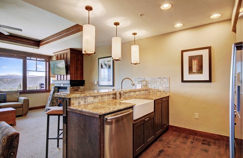 Peak 8 Condo | Slopeside At Base Of Peak 8, Sleeps 6! 1 Bedroom Condo by RedAwning