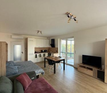 Pasohlavky Apartment | Slunečný apartmán s předzáhradkou Pasohlávky