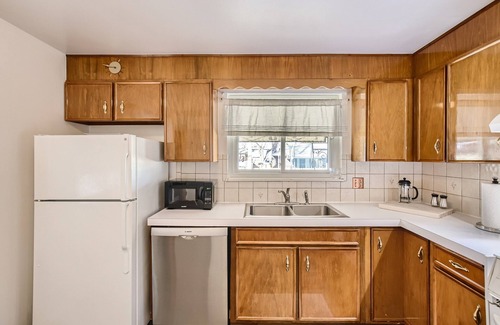 Lakewood House | Smack Dab in the Middle of FUN!