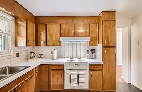 Lakewood House | Smack Dab in the Middle of FUN!