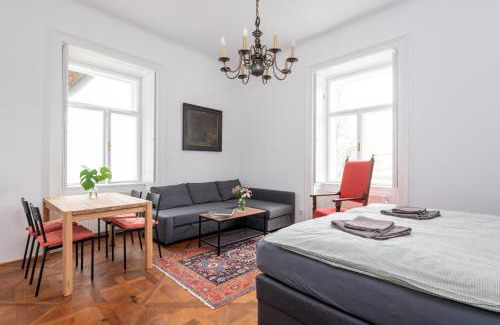 Unterlaa Apartment | Small apartment with 24-hour check-in