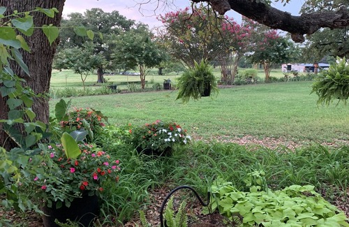 Tishomingo Cabin | Small apartment with full kitchen on a working cattle ranch