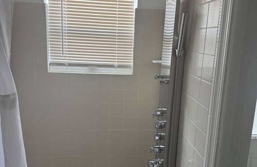 Westgate Apartment | Small apt Chic 1-bedroom apartment with AC, WiFi in wonderful West Palm Beach