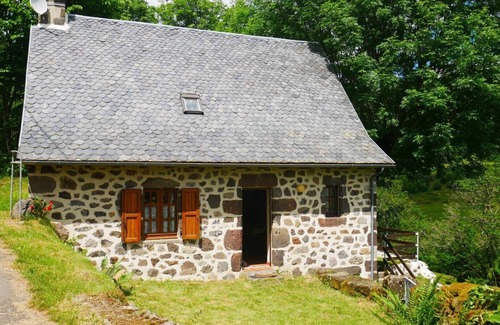 Thiezac House | Small Auvergne house in mountain hamlet