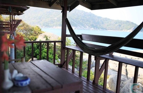 Baan Tai House | Small bungalow with Seaview