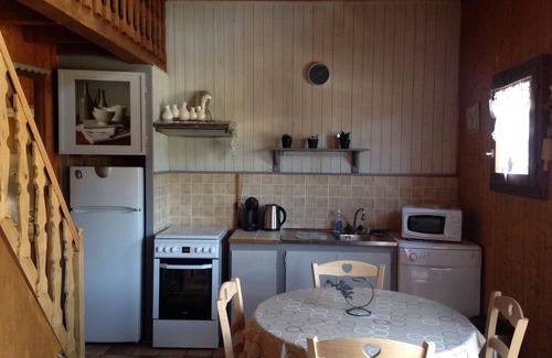 Morzine Ski Chalet | Small chalet 40m2 cocooning 2 bedrooms (2 persons)MORZINE