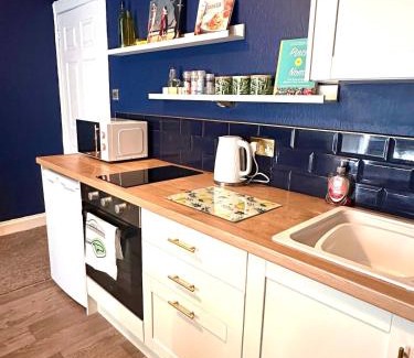 Helensburgh Apartment | Small Cosy Flat