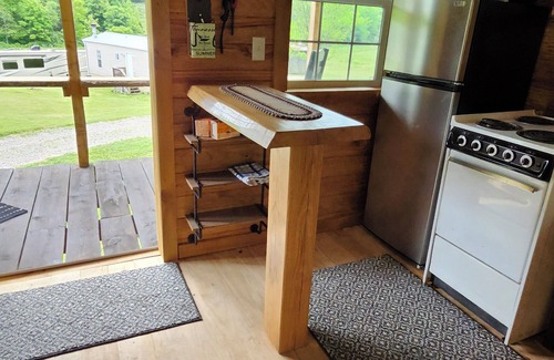 Smith Cabin | Small Cozy Cabin in the heart of the Appalachian Mountains