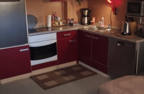 Fahlhorst Apartment | Small, cozy, newly renovated apartment in Nuthetal, between Potsdam and Berlin!