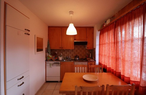 St. Luc Apartment | Small, cute and cozy apartment on the ground floor of a building located approx. 100m from the shutt