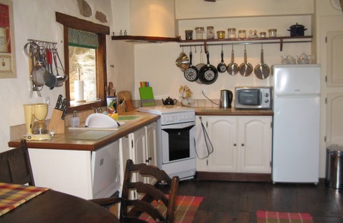Meuzac Cottage | Small delightful Cottage in secluded hamlet of Chabrenas