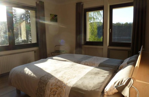 Rurberg Apartment | Small foxhole (I, III or IV) - foxhole, apartment Small foxhole and anchorage