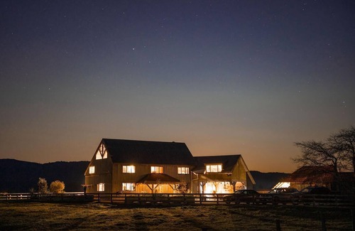 Waharoa House | small group Barn destination-Wing Suite