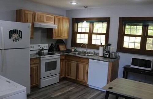 Athens House | Small House, 2 queen bedrooms, 1 bath, on route 33, Very Nice!