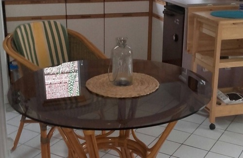 La Cerlangue Apartment | Small independent cottage in Norman property from the 19th