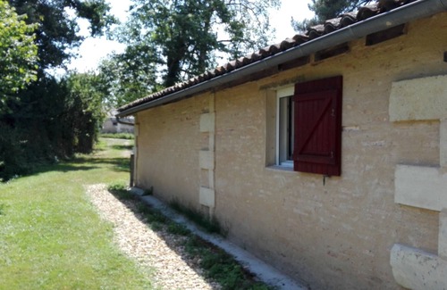 Lagorce House | Small independent house in the countryside, near Saint Emilion, sleeps 4