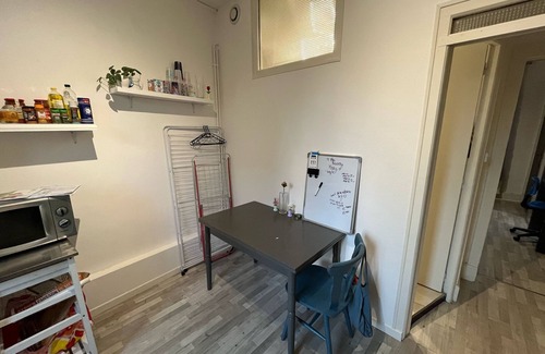 Poincare - Foch - Anatole France - Croix de Bourgogne Apartment | Small, quiet apartment 10 minutes from the station