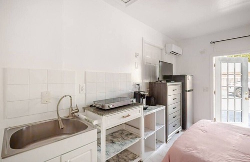 Florida Ridge House | Small Studio apartment
