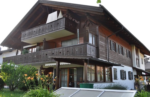 Garmisch-Partenkirchen Apartment | Small, very fine apartment with garden & stunning mountain views - quiet central location