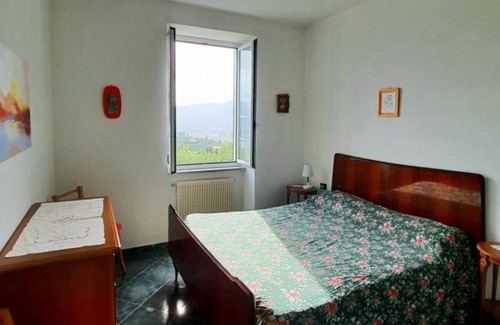 Zoagli Apartment | Small villa surrounded by olive trees overlooking the gulf