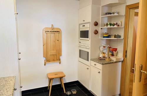 St. Moritz Cottage | Small villa under the ski slopes, private garden, garage, close to the center