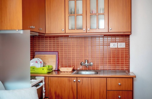 Gjirokaster Apartment | Small warm and clean apartment for family or social group with a fantastic view