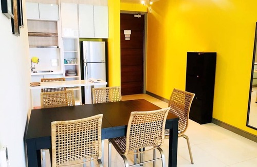 Kuala Lumpur City Centre Apartment | small white house marc residence suite 2 bed room