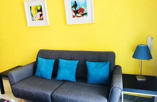 Kuala Lumpur City Centre Apartment | small white house marc residence suite 2 bed room