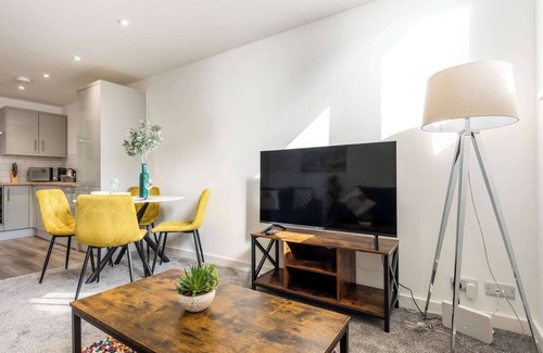 Rotherham Apartment | Smart 1 Bedroom Apartment in Central Rotherham