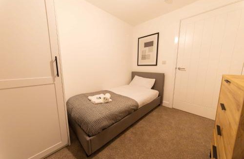 Vauxhall Apartment | Smart 2 Bedroom Apartment in Liverpool