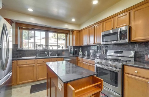 North Hills West House | Smart 2 bedroom house with a pool and garden view Sleeps 6 .Near CSUN