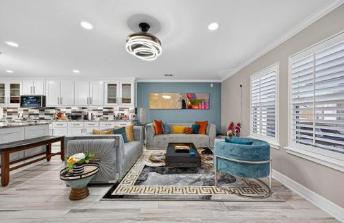 Rosenberg Villa | Smart Lighting, Master Suite & Game Room Fun