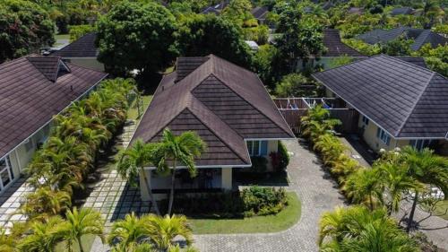 St. Ann's Bay House | Smart villa @ Richmond