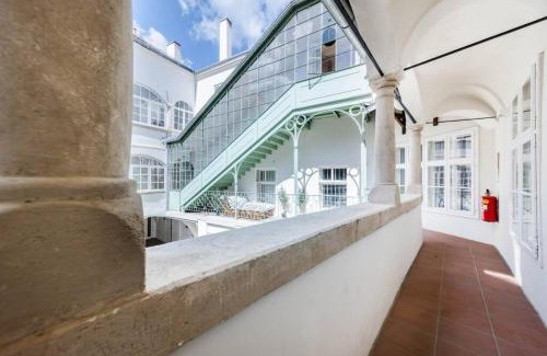 Krems an der Donau Apartment | Smile Apartments zum Goldenen Hirschen