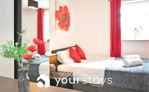 Hanley Apartment | Smithfield Apartments by YourStays - Gated Apartments with private car park in City Centre