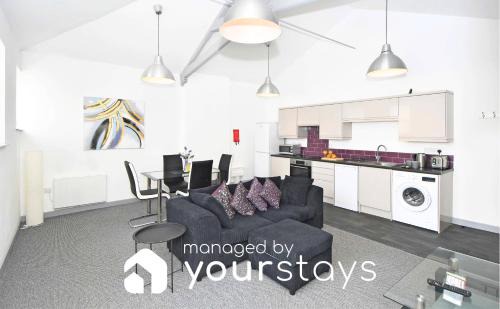 Hanley Apartment | Smithfield Apartments by YourStays - Gated Apartments with private car park in City Centre