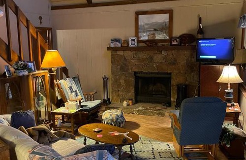 Unaka House | Smokey Mountain Cabin