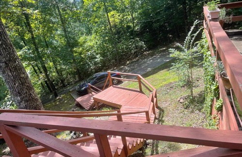 Unaka House | Smokey Mountain Cabin
