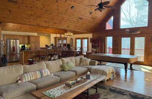 Whittier House | Smoky Mountain Country Club Retreat with incredible views