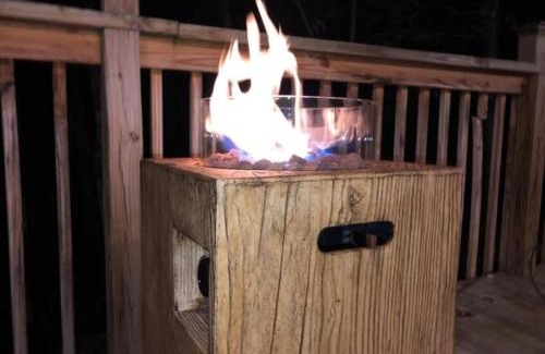 Whittier Villa | Smoky Mountain Views Cabins