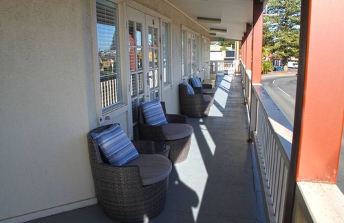 Victor Harbor Apartment | Smugglers Inn Studio 14