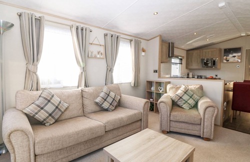 St George Cottage | Snape Lodge