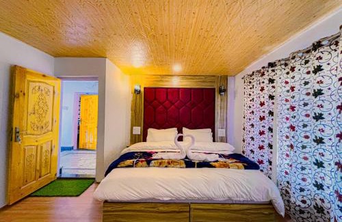 Laripora Hotel | Snow Touch Pahalgam