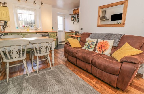 Gallt Y Foel Cottage | SNOWDON VIEW, pet friendly, character holiday cottage in Llanberis