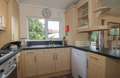 Eardisland Cottage | SNOWDROP, family friendly, with a garden in Eardisland