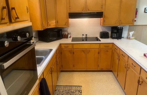 Washburn House | "Snowmobile/ATV Haven LLC" w/access to ITS 83/105