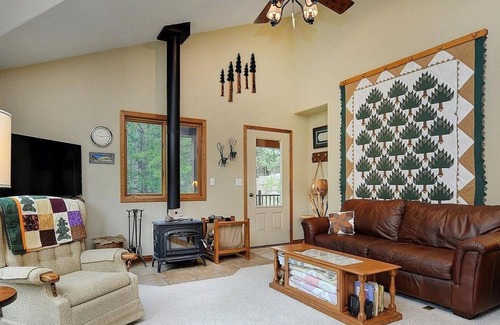 Buena Vista Cabin | Snowmobile or UTV In & Out from Cabin