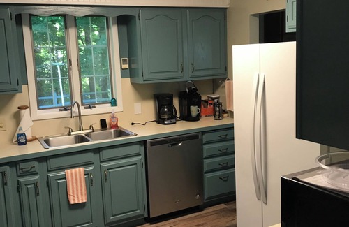 Brantingham Cottage | Snowmobilers and 4 wheelers! Cozy cottage in the woods! Close to all trails!